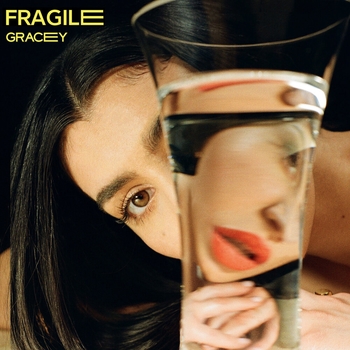 Gracey - The internet (Fragile 2021)