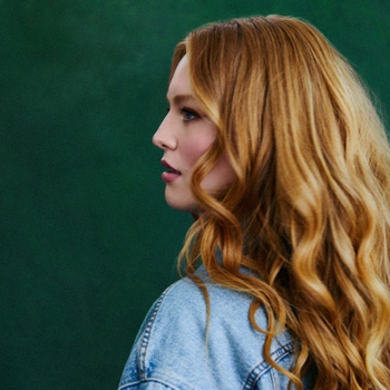 Freya Ridings - Dancing In A Hurricane