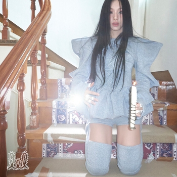 Chaeyoung - 그림자놀이