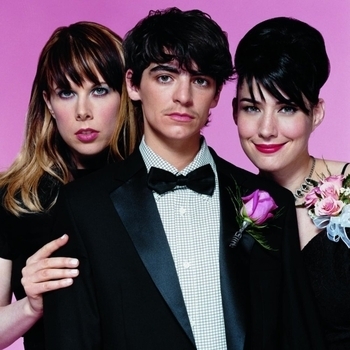 Le Tigre - I'm So Excited