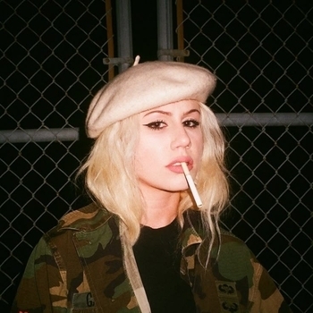 Slayyyter - Dance...