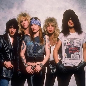 Guns N' Roses - Paradise City
