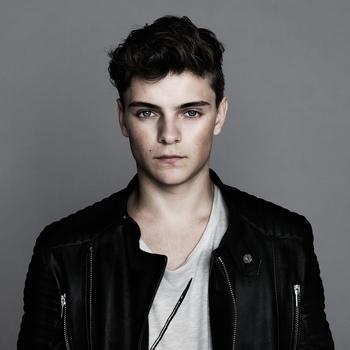 Martin Garrix and Bebe Rexha - In The Name Of Love (8D Audio 2018)