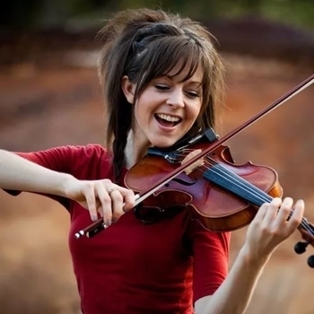 Артист Lindsey Stirling