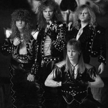 Running Wild - Strutter (Crossing the Blades 2019)