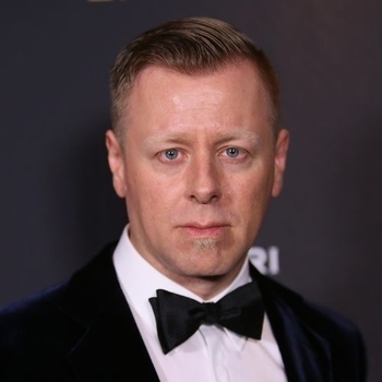 Abel Korzeniowski - Dance For Me Wallis