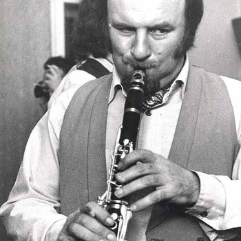 Acker Bilk - In A Persian Market (OST из "Это старомодно, папа / It's Trad, Dad!")