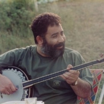 Ahmet Kaya and Yusuf Hayaloglu - Bir Acayip Adam (Resitaller 3. 1993)