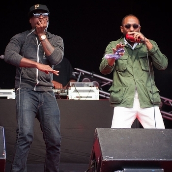 Black Star and Vinia Mojica - K.O.S. (Determination) (Mos Def & Talib Kweli Are Black Star 2002)