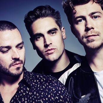 Busted and Mattie Jay, Charlie Simpson, James Bourne - 3am (Live From Tour) (Live: A Ticket For Everyone 2008)