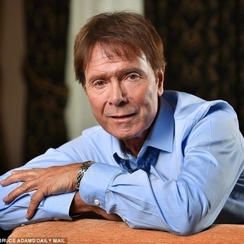 Cliff Richard - Little Bitty Pretty One (1983)