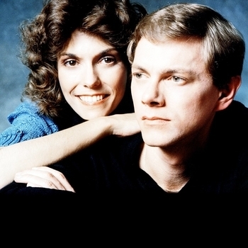 The Carpenters - I Need To Be In Love (Gold - Greatest Hits 2000)