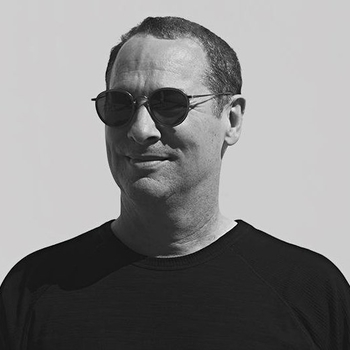 Cliff Martinez - The Cabin (Саундтрек из фильма "Охота на воров / Den of Thieves")