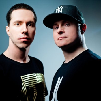 Calyx & Teebee - The Divide