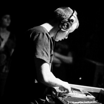 Emalkay - Flesh & Bone (The Others Remix)