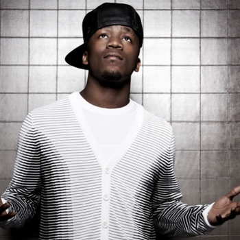 Iyaz Feat. Travie McCoy - Pretty Girls (feat. Travie McCoy)