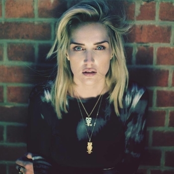 Indiana Evans - I Don't Mind