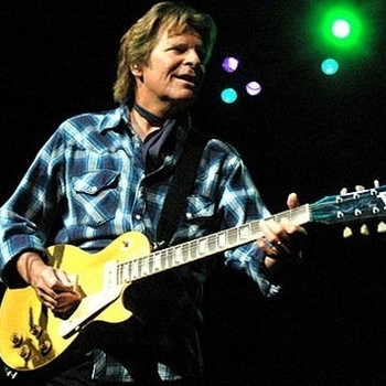 Brad Paisley and John Fogerty - Love and War (Love and War 2017)