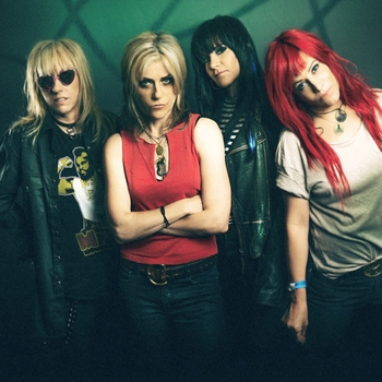 L7 - Hanging On The Telephone (Remastered)
