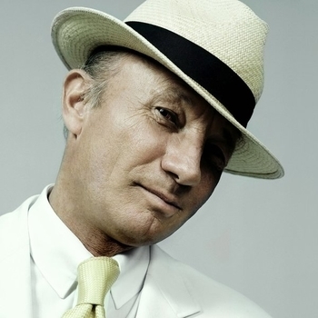 Louie Austen - More