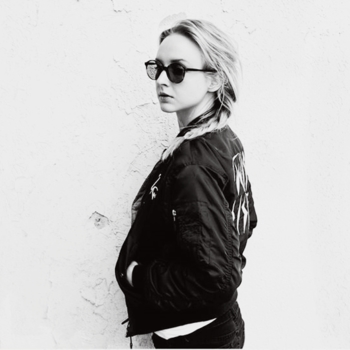 Leslie Clio - I Couldn’t Care Less