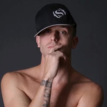Mad One and Askoman - Hallando la Razon (Siempre High, Vol. 1. 2018)
