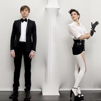 Martin Solveig & Dragonette - Hello