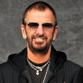 Ringo Starr feat.Paul McCartney - We’re on the road again