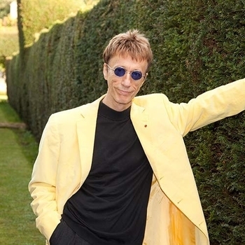 Robin Gibb - Love Just Goes