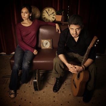 Rodrigo y Gabriela - Waters Of March (Саундтрек из фильма "Память золотой рыбки / Goldfish Memory")