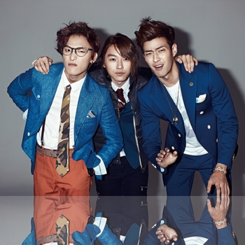 Royal Pirates - Shout Out (Single 2013)