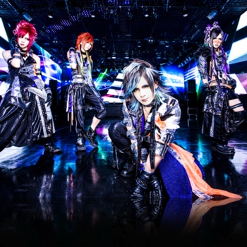Royz - still
