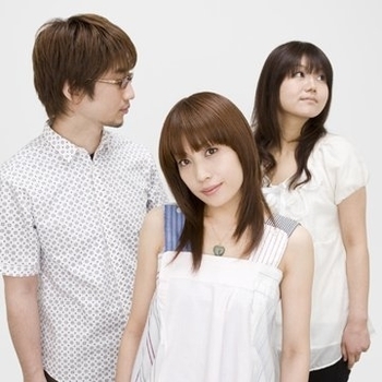 ROUND TABLE featuring Nino - Let Me Be With You