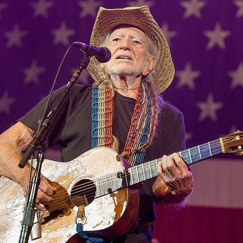 Willie Nelson - Pretty Paper