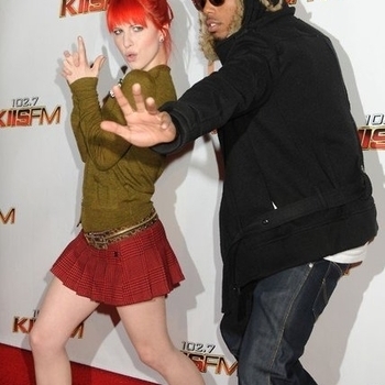 B.o.B feat. Hayley Williams - Airplanes (Kolya Dark Radio Mix)