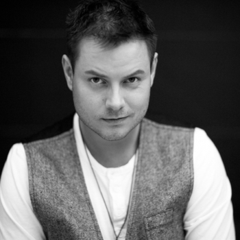 Bartek Wrona - Hugo
