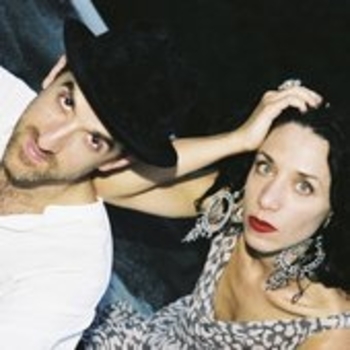 Bethany & Rufus - 900 Miles