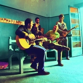 Cairokee, Abd El Basset Hamouda - Ghareeb Fi Belad Ghareeba