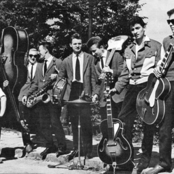 Czerwono-Czarni - Trzysta Tysiecy Gitar