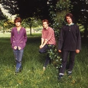 Easy - Suppose They Give a Pop-War and No One Comes (Satellites 2001)