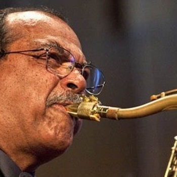 Ernie Watts - Run To You (Golden Jazz)