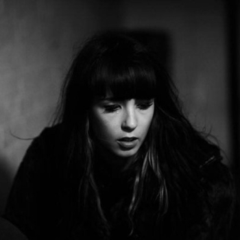 Findlay - Electric Bones (Саундтрек из сериала "Хорошее поведение / Good Behavior") (Сезон 2) (Серия 1)