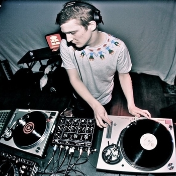 Floating Points - Esthian III