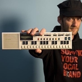 General Elektriks - Raid the Radio