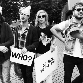 Go Back To The Zoo - Smoking On The Balcony