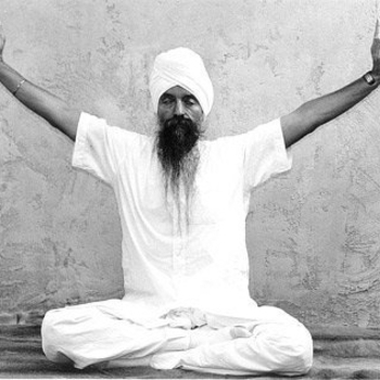 Snatam Kaur feat Guru Singh - Aap Sahaee Hoaa (Inspiration - the Sounds of Yogi Tea 2003)