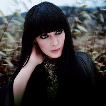 Ginny Blackmore - Bones