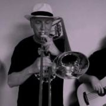 Henryk Kuzniak & Vabank Dixieland Band - Temat Lamii - lot bociana (Seksmisja)