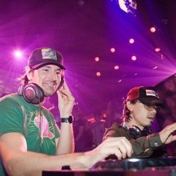 Housequake & Roog & Ericke & Anita Kelsey - Shed My Skin (Deepside Deejays Remix)
