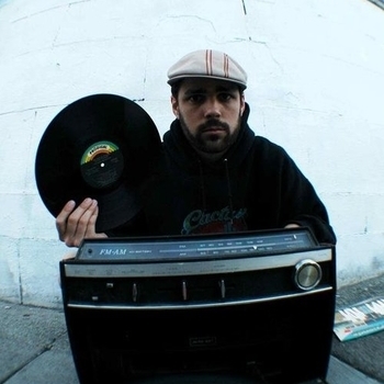 Headnodic - Movin' On Up feat. Latyrx (Lateef The Truth Speaker & Lyrics Born) & Kat O1O